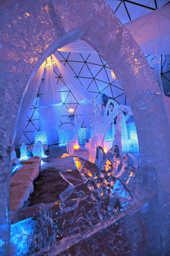 Lodowa kaplica w Tatrach, w słowackiej miejscowości Hrebeniok