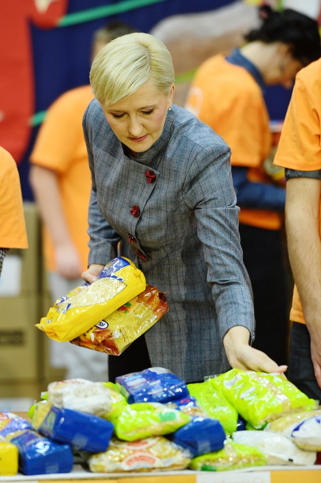 Agata Duda wspierają Banki Żywności