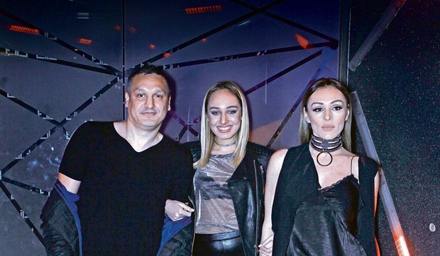 Anabela, Luna i Gagi Đogani