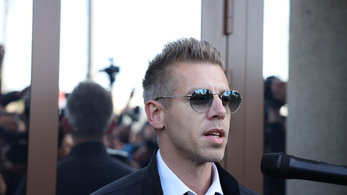 Magyar Péter szerint a Karmelitában megírt forgatókönyv alapján készült el Varga Judit interjúja