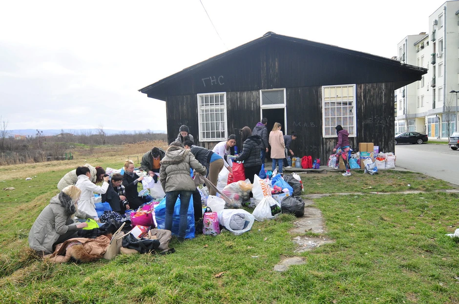 Neki ljudi čak pokušavaju da im nađu novu kuću