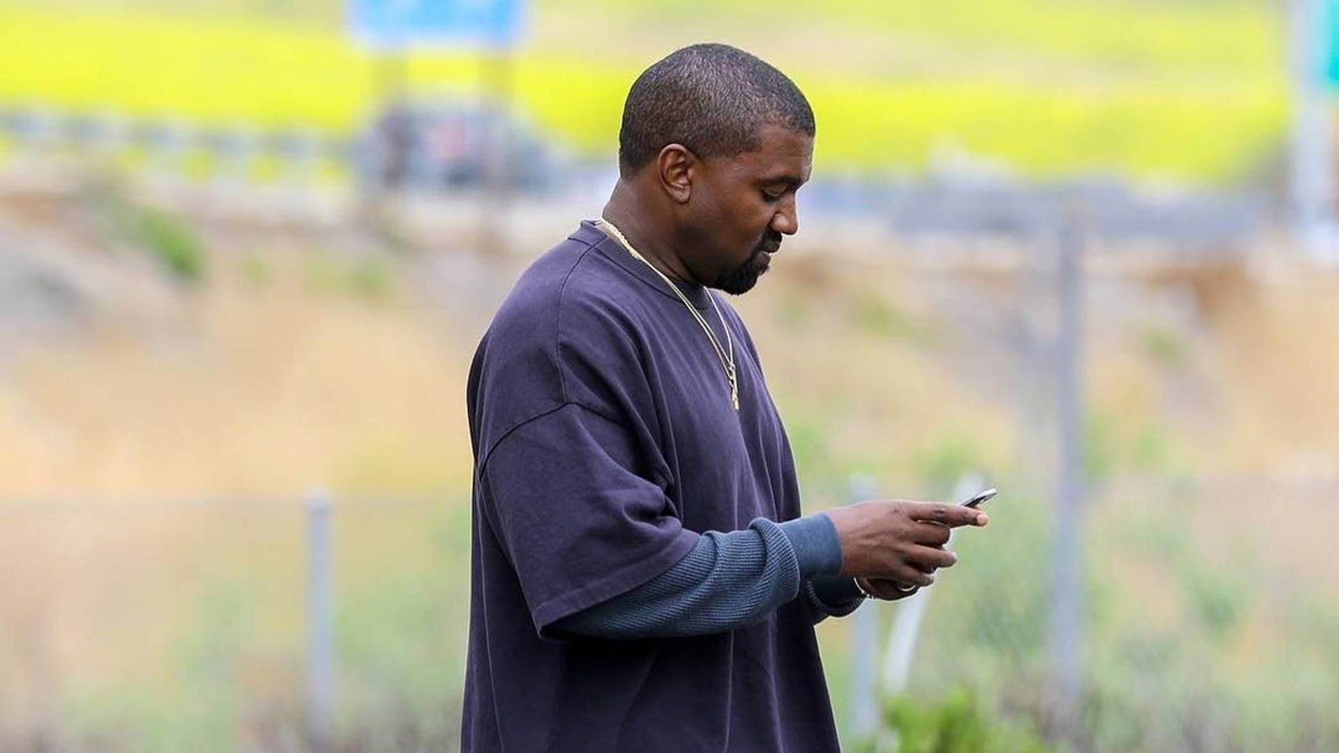 Kanye West zeigt sich in einem Schuh, den nicht einmal 50 ...