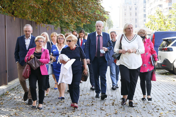 Członkowie Komitetu Protestacyjno-Strajkowego