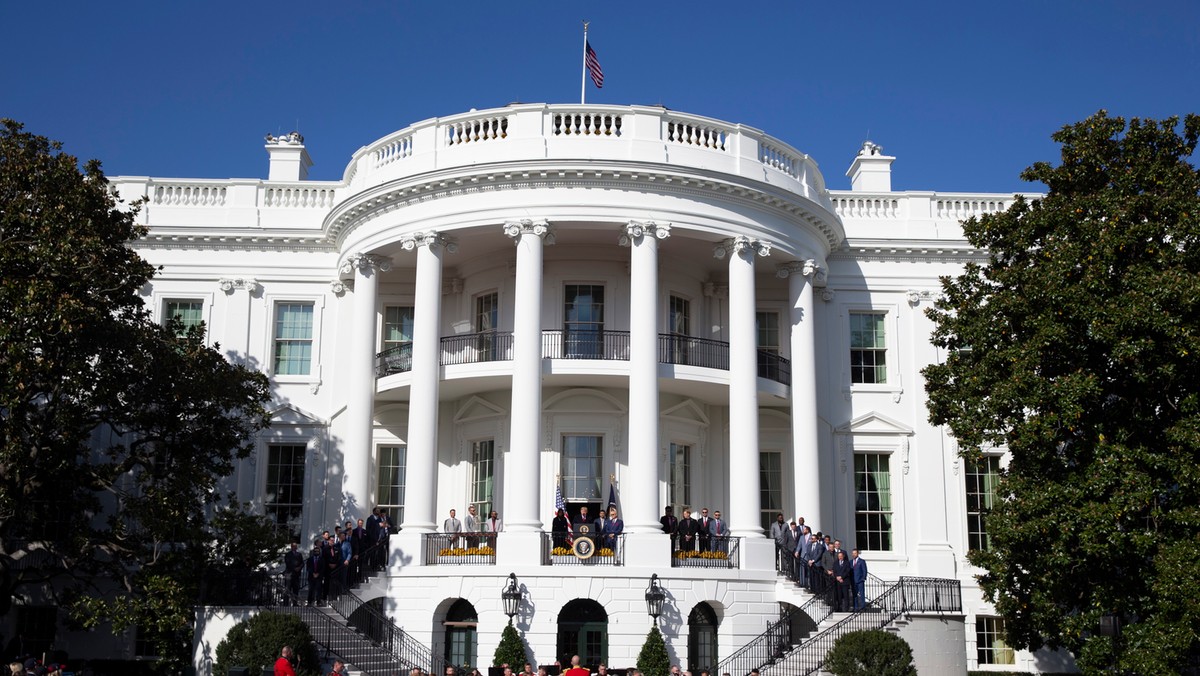 Stany Zjednoczone rozpoczęły w poniedziałek formalny proces wycofywania się z paryskiego porozumienia klimatycznego, co wielokrotnie zapowiadał prezydent Donald Trump. Porozumienie to wymaga od USA ograniczenia emisji gazów cieplarnianych.