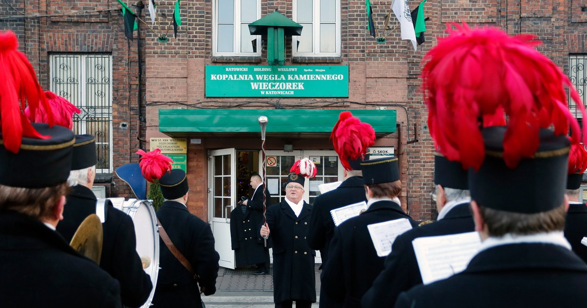 "Prezent" na Barbórkę. Górnicy dostaną po 170 tys. zł, ale nie mają powodów do zadowolenia