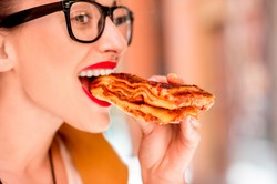 Jak nie jeść, czyli grzechy, które zrujnują każdą dietę