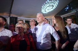 Biedroń rozczarowaniem jak Ogórek. Komu przekaże poparcie? [RELACJA ZE SZTABU]