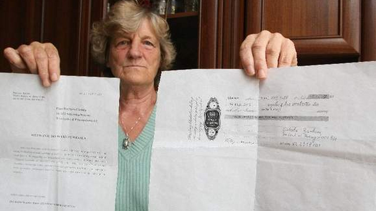 "Echo Dnia": 67-letnia samotna kobieta, mieszkanka podkieleckiej gminy Sitkówka-Nowiny ma zwrócić 56 tysięcy złotych za wykup weksla. Twierdzi, że nigdy świadomie takiego dokumentu nie podpisała.