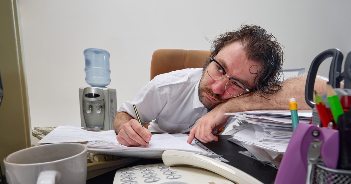 Przybywa ludzi pracujących na więcej niż jeden etat. Polacy są pod tym względem wyjątkowi