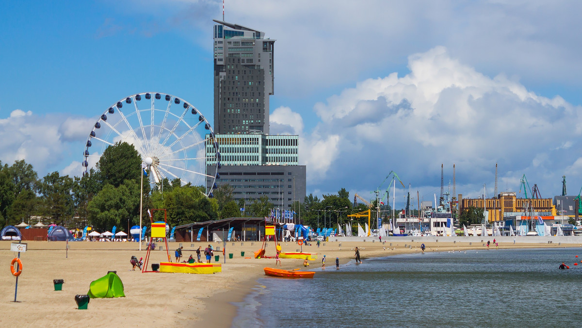 Na wszystkich plażach w województwie pomorskim można się kąpać, na żadnym z kąpielisk nie występują już groźne dla zdrowia sinice - podała Wojewódzka Stacja Sanitarno-Epidemiologiczna w Gdańsku.