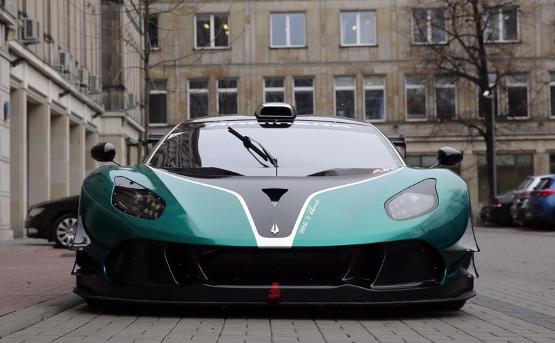 Arrinera Hussarya GT