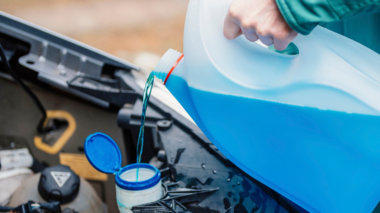 Kvalitná chladiaca kvapalina je zárukou bezpečnej prevádzky motora v každom ročnom období.