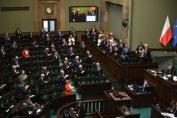 Sejm udzielił wotum zaufania dla rządu Morawieckiego. "Ustawka pod Dudę"