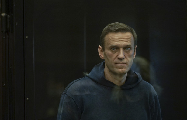 Decyzja sądu dotyczy sprawy karnej, w której Nawalny został skazany za domniemaną defraudację funduszy francuskiej firmy Yves Rocher. Europejski Trybunał Praw Człowieka (ETPCz) zakwestionował wyrok.