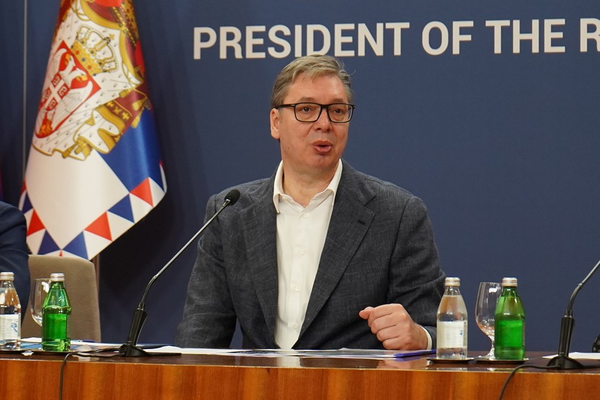 Vučić: Legalizacija kompletnog objekta za 100 evra