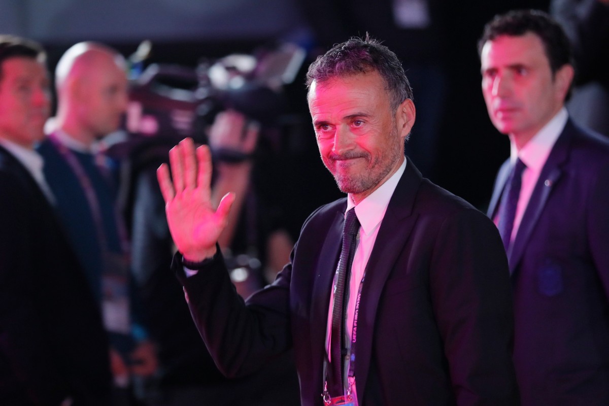 Hiszpanie cieszą się, że nie trafili do "grupy śmierci", ale czują respekt przed Lewandowskim