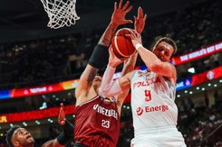 MŚ koszykarzy: Polska wygrała z Wenezuelą. Czekaliśmy na to 52 lata [WYNIKI I TABELA GRUPY A]