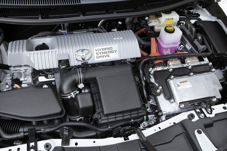 Toyota Auris HSD - Konkurencja dla Priusa