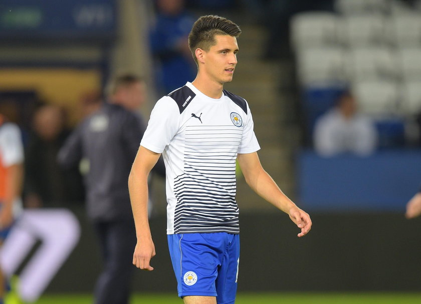 Bartosz Kapustka w nowej roli. Promuje kontrakt sponsorski Leicester