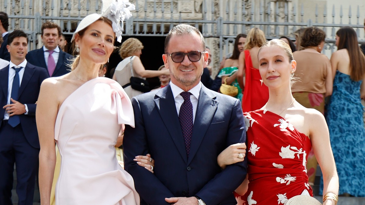 Predrag Mijatović sa suprugom i ćerkom