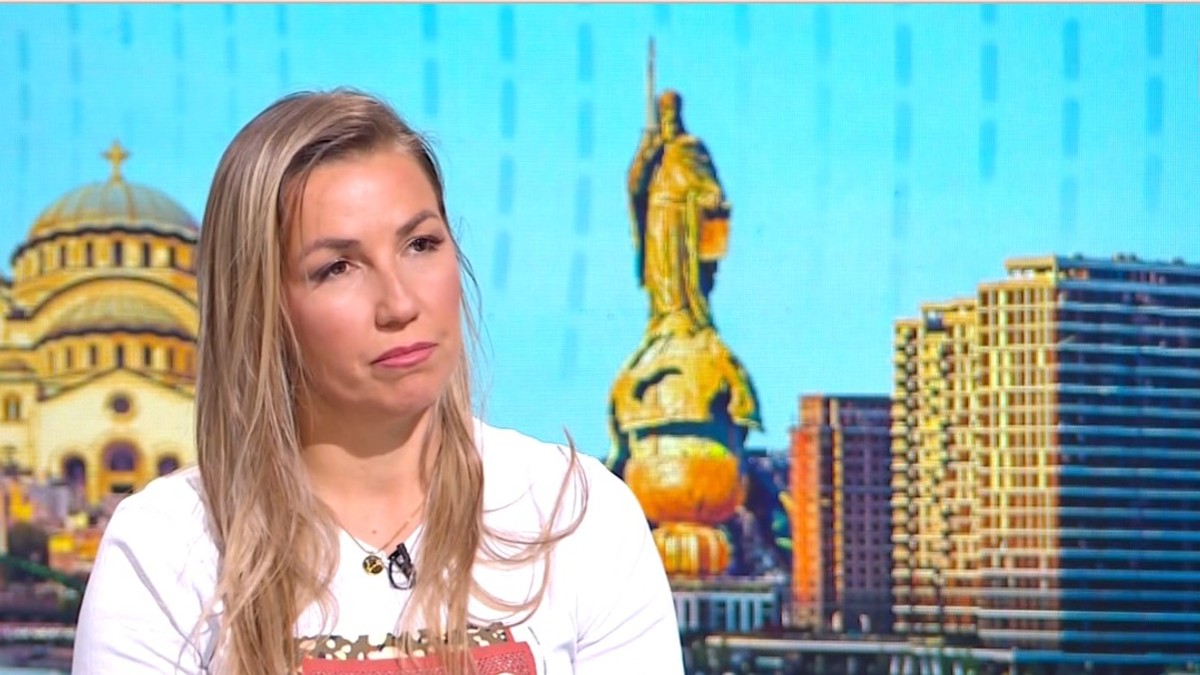 Sela u auto i VOZILA KROZ RATNU ZONU, pa sve do Srbije! Beograđanka Ivana se sa Bliskog istoka vratila kolima sama sa svoja dva psa