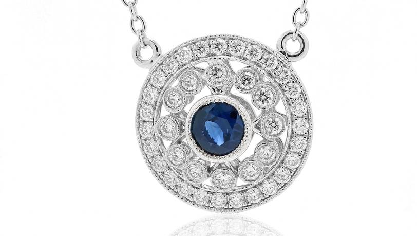 Beliebte Schmuck-Anhänger mit Zirkonia-Steinen im Vergleich