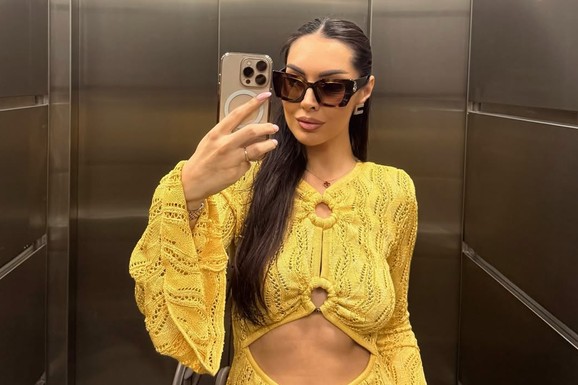 "NISAM SKROZ PRIRODNA" Pevačica priznala šta je sve korigovala na sebi: "Zašto bih trpela nezadovoljstvo kad mog da ga ispravim"