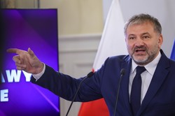 Minister Żurek prezentuje nową ustawę. "Przełomowa, długo na nią czekaliśmy"