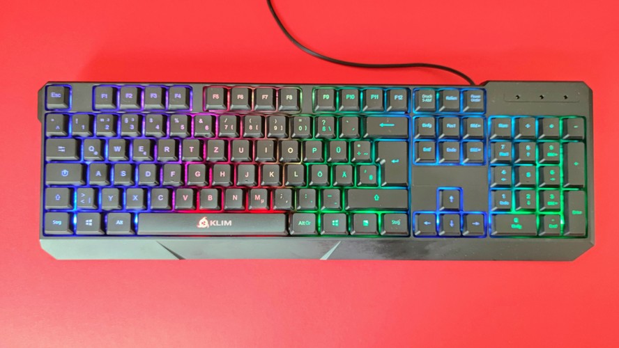Ruhe im Homeoffice: Leise und wasserdichte Tastaturen unter 50 Euro | TechStage