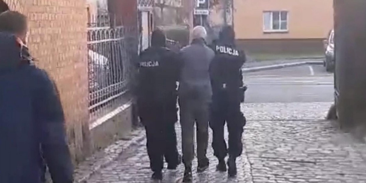 Horror na Dolnym Śląsku. Rzucił się na policjantkę i zaczął dusić