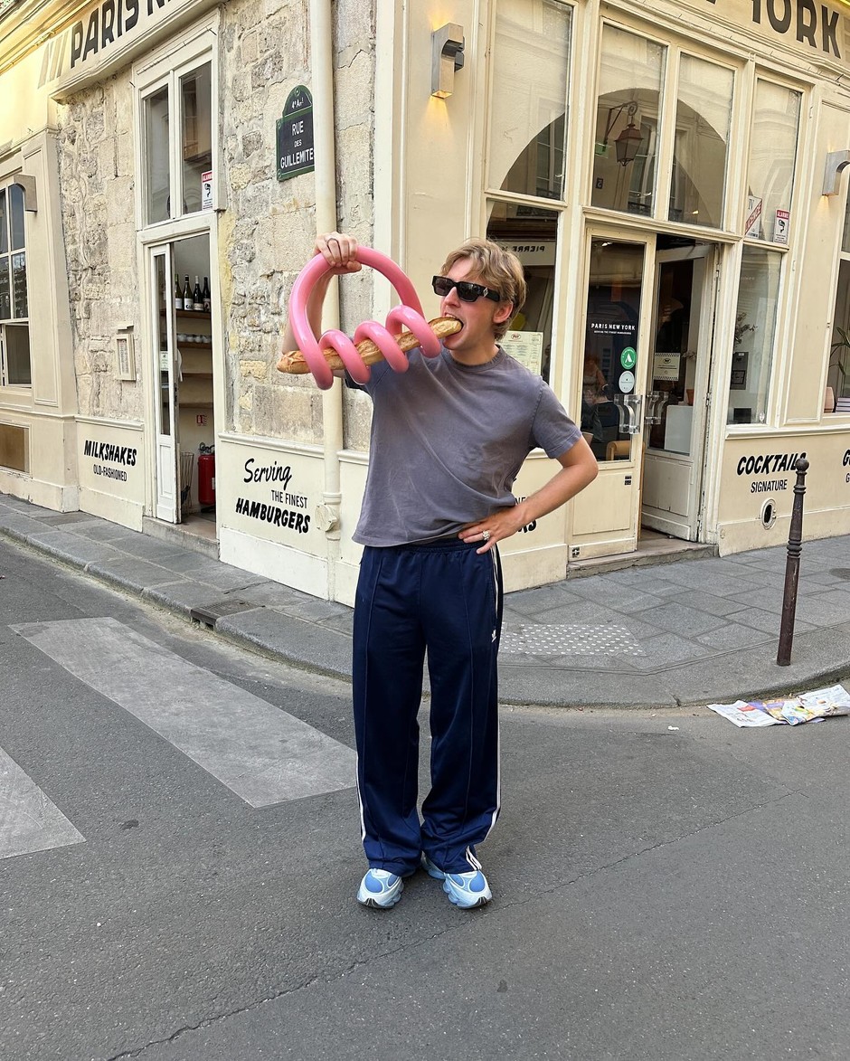 Gustav sa baget torbom