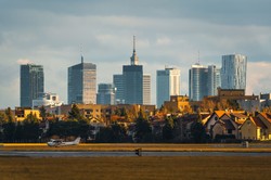 Cła Trumpa położą się cieniem na polskim PKB. Niepokojąca prognoza