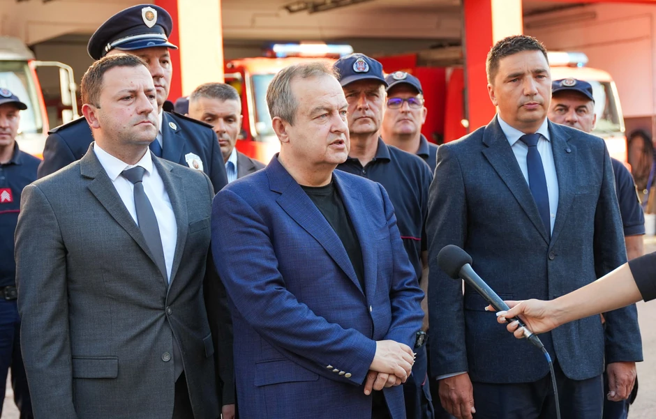 Potpredsednik Vlade i ministar unutrašnjih poslova Ivica Dačić posetio Policijsku upravu u Leskovcu