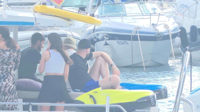 Milena Kačavenda paparaco