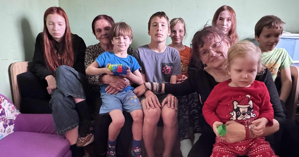 Matka z ośmiorgiem dzieci traci dach nad głową. "Nauczyłam się żyć jak szczur"