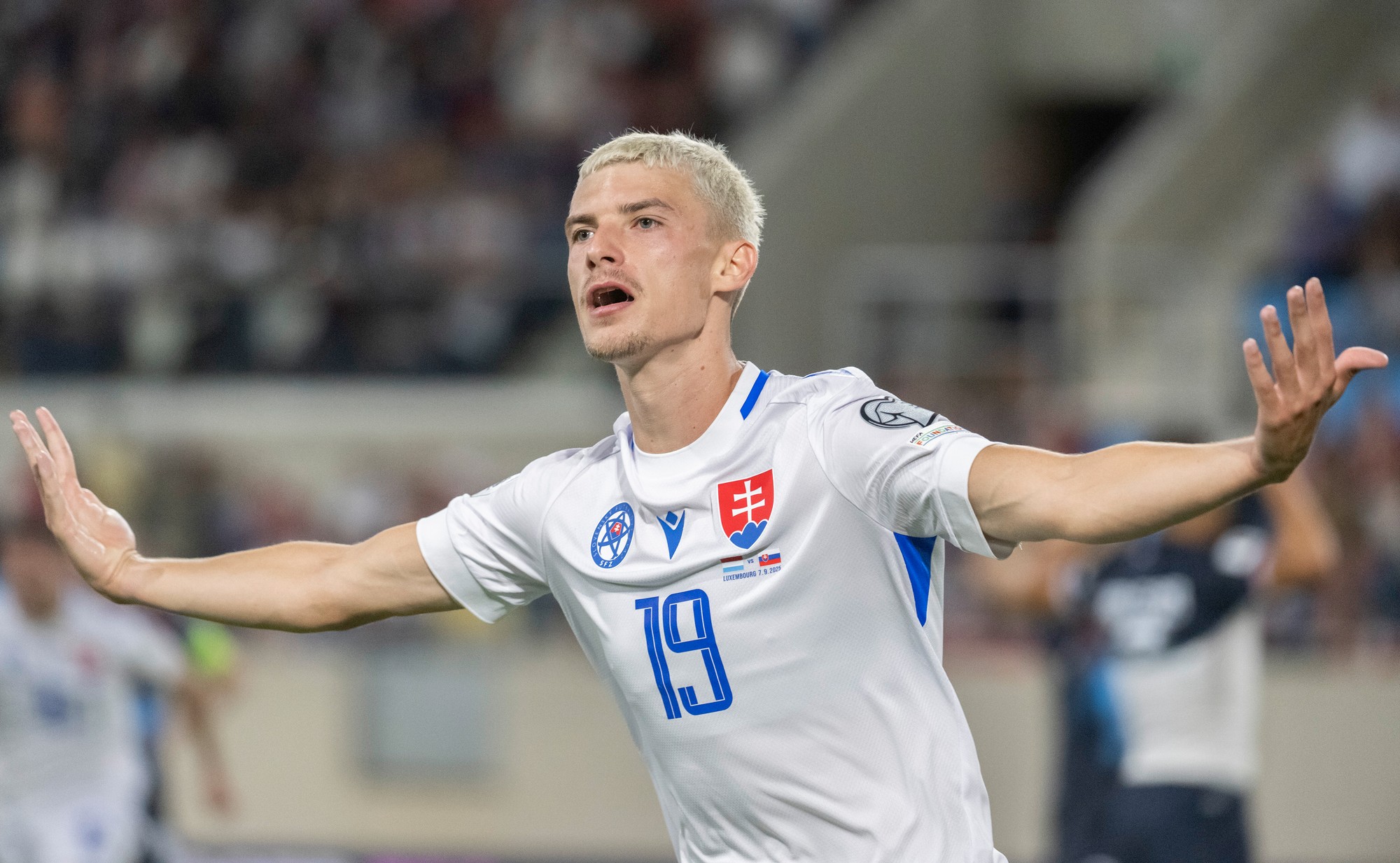 Tomáš Rigo (Slovensko) sa teší z gólu. 
