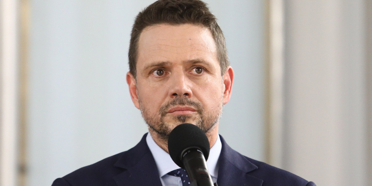 Rafał Trzaskowski prezydentem Warszawy jest od grudnia 2018 roku. Był kandydatem Koalicji Obywatelskiej w ubiegłorocznych wyborach na prezydenta Polski. 