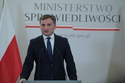 Ziobro chce, by TK zbadał przepisy w związku z karami, które TSUE nałożył na Polskę