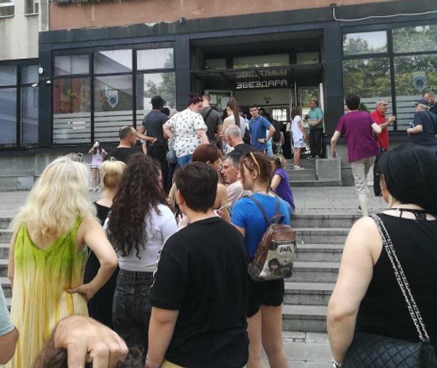 Čekanje za besplatnu karticu za bazen