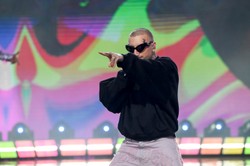 Kolizja w Warszawie. Znany muzyk rozbił auto za prawie 2 miliony złotych