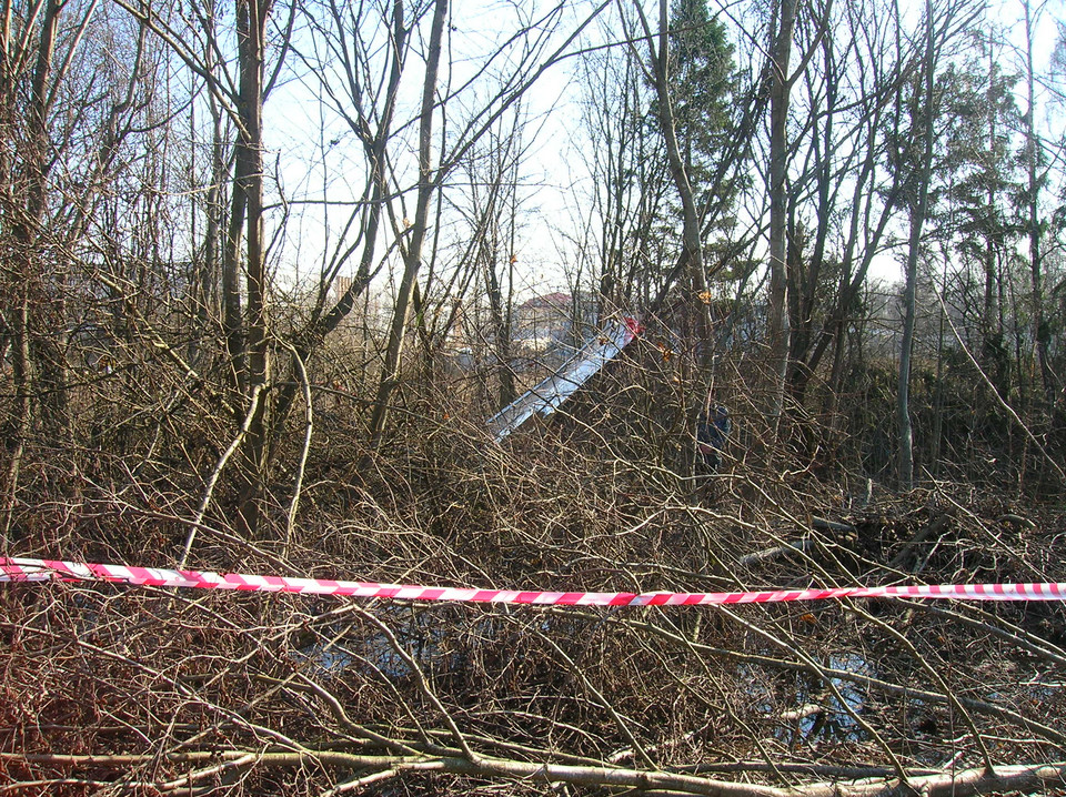 Zdjęcia z miejsca katastrofy prezydenckiego Tupolewa