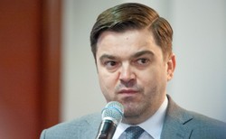 Koronawirus w Polsce. Rzecznik resortu zdrowia zdradza dla kogo czwarta dawka