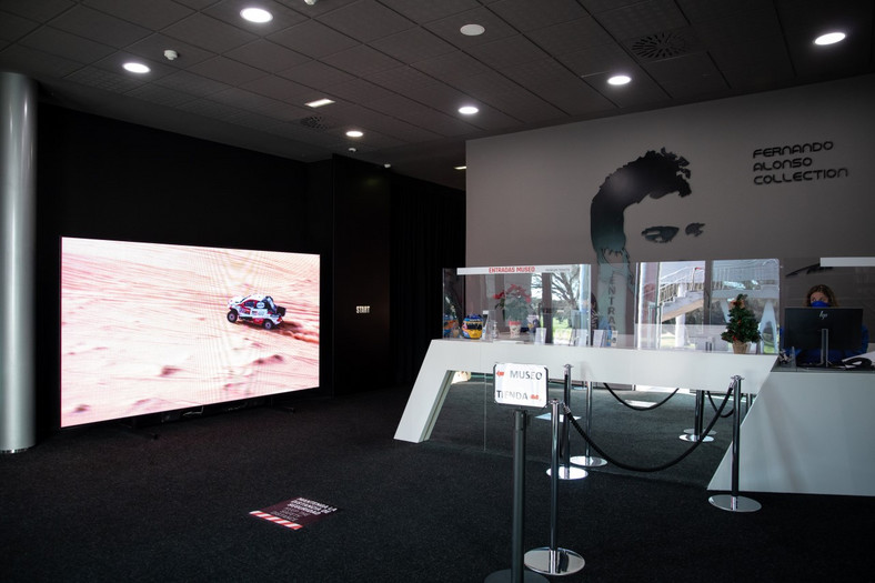Muzeum Fernando Alonso powiększyło się o „dakarówkę”