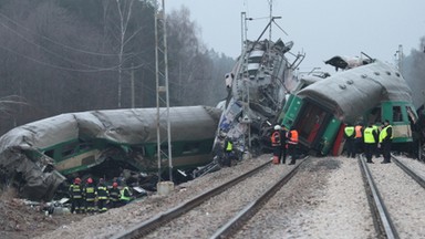 Śląskie: katastrofa kolejowa. Zderzyły się dwa pociągi