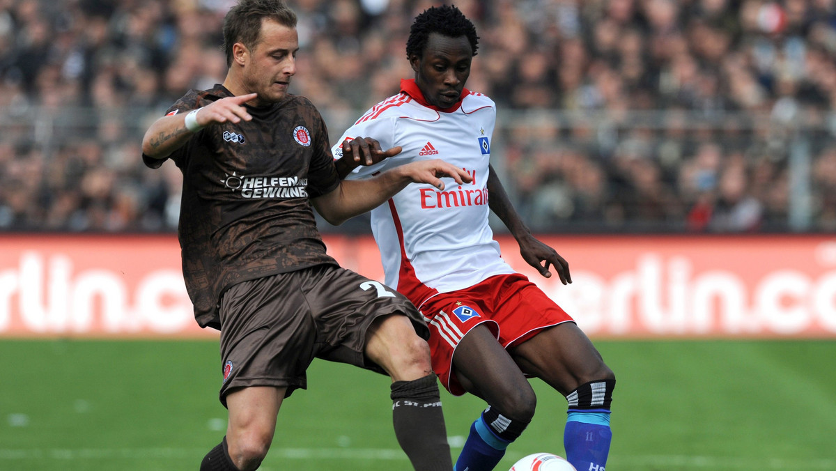 W meczu 4. kolejki niemieckiej Bundesligi FC St. Pauli zremisowało z Hamburgerem SV 1:1 (0:0). Dość nieoczekiwanie bliżej zwycięstwa byli gospodarze, ale pod koniec meczu do wyrównania doprowadził Mladen Petrić.