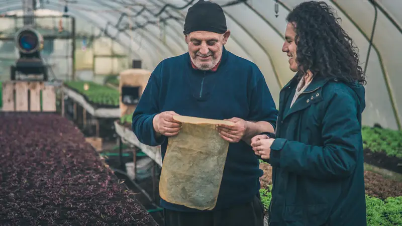 Ekipa MakeGrowLab chce, żeby rolnicy wytwarzali ekologiczne opakowania przy użyciu technologii SCOBY