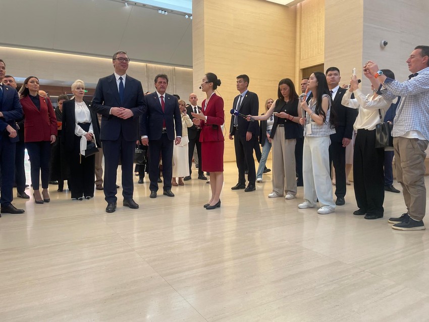 Vučić u poseti muzeju