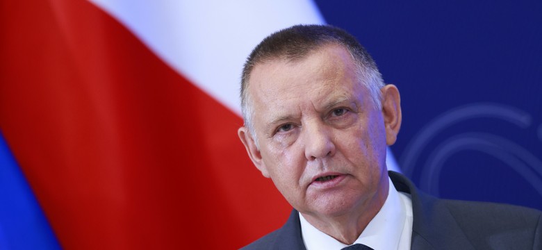 Banaś przekazał Żurkowi zawiadomienie w związku z aferą GetBack. "Cały materiał jest przerażający"