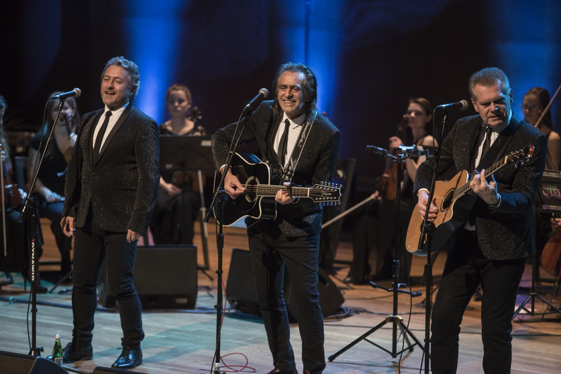 Mariusz Matera, Witold Paszt i Dariusz Tokarzewski, czyli zespół VOX.