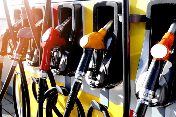 Poskupelo gorivo u BiH: Region uvodi ograničenja i strože kontrole, evo kakvi su cenovnici